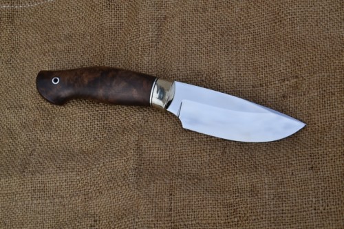 Нож Варан - сталь D2, мельхиоровое литьё, фибра, корень ореха.