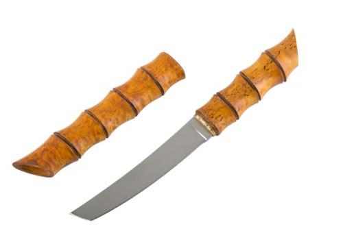 нож «Танто Сагано» сталь D2 - рукоять резная карельская береза - подставка